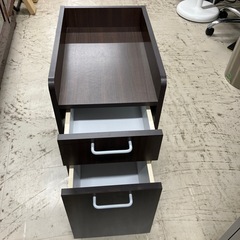 A2512-042 木製デスクワゴン　2段キャスター付き　キズ汚れ有りの画像