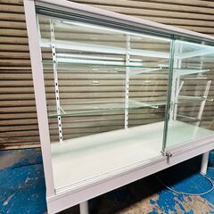 照明付き ガラスショーケース 約W120×D45×H93cm 什器 【欠品あり】25L 北1の画像