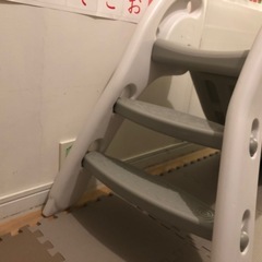 すべり台の画像