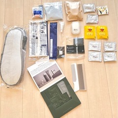 アメニティまとめ売り　化粧品　ANAスリッパなどの画像