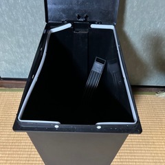 ゴミ箱の画像