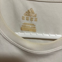 adidas Tシャツの画像