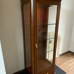 大73 maruni マルニ木工 キュリオケース キャビネット 飾り棚 地中海シリーズ 照明付き 定価33万の画像