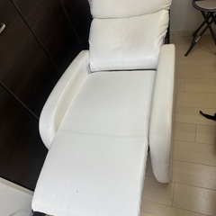 リクライニングチェアの画像