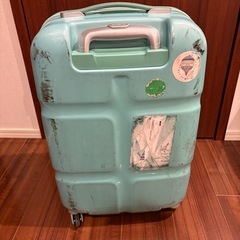 【12/7まで】無料　スーツケースの画像