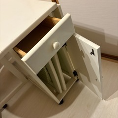 変形式木製ダイニングテーブルチェアセットの画像