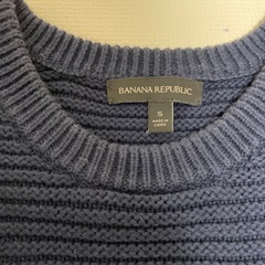 バナナリパブリック　フリル　セーターの画像