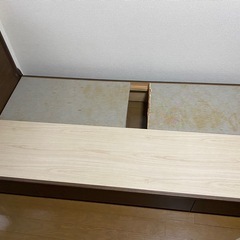 シングルベッド　フレームとマットレス　収納付きの画像