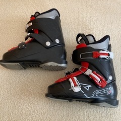 【お譲り先決定】ROSSIGNOL HERO PRO 140cm ジュニアスキーセットの画像