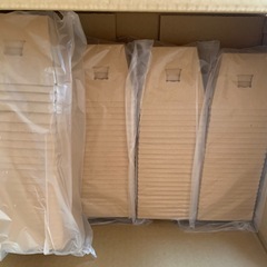 ボール紙で作られた箱の画像