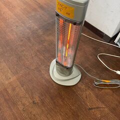 リサイクルショップどりーむ天保山店　No4863 電気ストーブ　首振り機能故障(´;ω;｀)　高さ６５ｃｍ　５００Ｗの画像