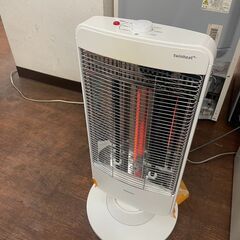 リサイクルショップどりーむ天保山店　No4659 電気ストーブ　山善　2022年製　首振り機能付き♪　最大１２００Wの画像