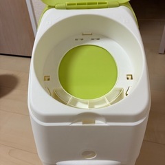 Aprica 　おむつ入れ　オムツ入れ　おむつ処理ポット　赤ちゃん　オムツ　防臭　apricaの画像