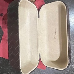 SOLD！こんなケースは誰も要らないでしょうけど、一応メガネケースです。の画像