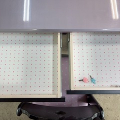 女の子向けパープル学習机♪イス付き♡ネジ不足あり・使用問題なしの画像