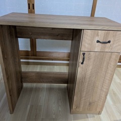 ゴミ箱が置ける便利棚　棚の画像