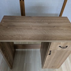 ゴミ箱が置ける便利棚　棚の画像