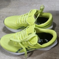 アシックス ソニックブラスト ランニングシューズ 新商品の画像