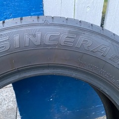 185/65R15ファルケン1本普通タイヤの画像