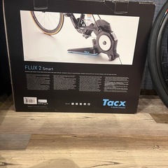 【美品】TacxタックスFLUX 2 Smart【スマートローラー】の画像