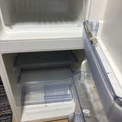 2ドア冷蔵庫の画像