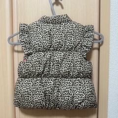 GAP ダウンベスト の画像