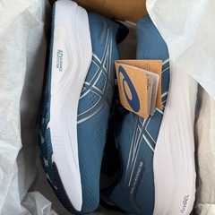 アシックスゲルカヤノ32 27センチ
の画像