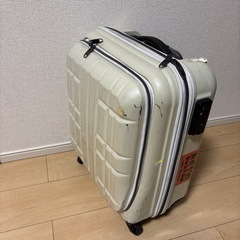 スーツケースの画像