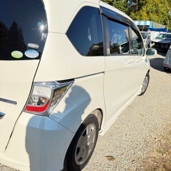 ホンダフリードハイブリッドの画像