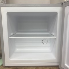 2020年製　冷凍庫　32Lの画像