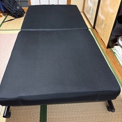 簡易シングルベッドの画像