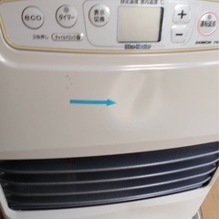 12/13まで　動作良好　ファンヒーター　キズ凹みありの画像