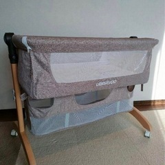 【美品】ubravoo ベビーベッドの画像
