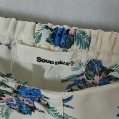 美品　クロップド丈キャミソール　花柄　の画像