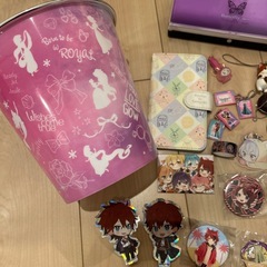 グッズ色々　クッションと一緒に引き取ってくださる方優先の画像