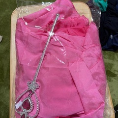 ハロウィンコスプレ　ピーチ姫っぽいの画像