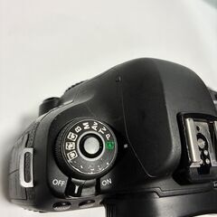 Canon EOS 5dmarkⅳ本体 + BG-E20 + 付属品多数の画像