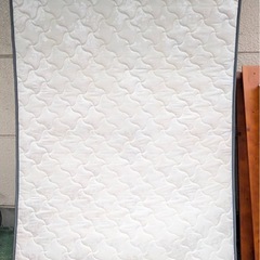 ベッド　無料　セミダブル　キレイの画像