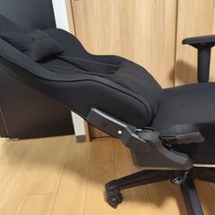 【最上位モデル】AGRelux あぐらをかける ゲーミングチェア 【購入後2ヶ月】の画像