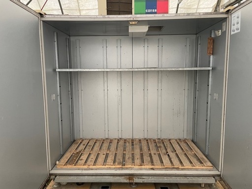 野菜保冷庫　お米も保管できます。
