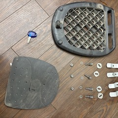 GIVIトップケース　の画像