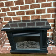 #
見た目暖炉と電気ヒーターの画像