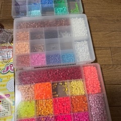 アイロンビーズ(パーラービーズ)いろいろセット　12/20までの画像