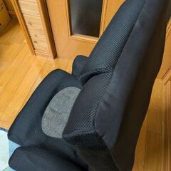 座椅子 カバー付きの画像