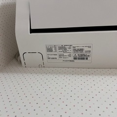 【美品】2025年製　エアコン 6畳 アイリスオーヤマ 寝室 子供部屋 一人暮らし 内部清浄 タイマー付 入切 おやすみモード クーラー シンプル 100v 6畳用 スタンダード Sシリーズ ルームエアコン 2.2kW IHF-2201S の画像