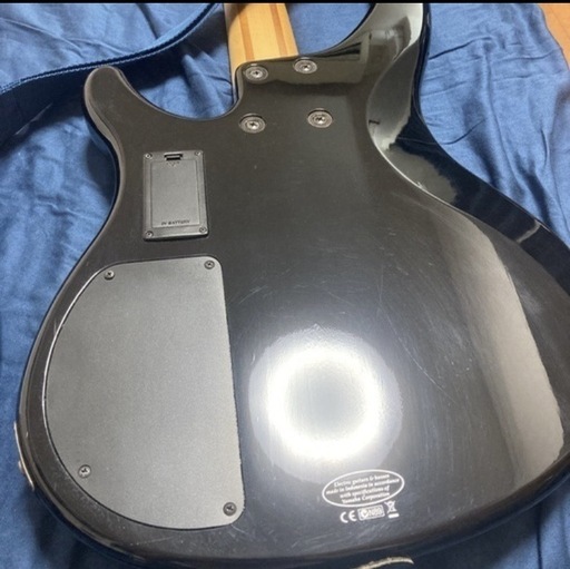 明日の朝11：59まで！ケース付きYamaha TRBX304 エレキベース