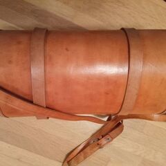 バリ島　本皮　ショルダーバック　筒状　の画像