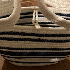 【決まりました】自立するしっかりしたハンドバッグの画像