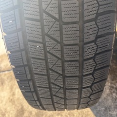 スタッドレスタイヤの画像