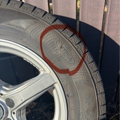 スタッドレスタイヤの画像